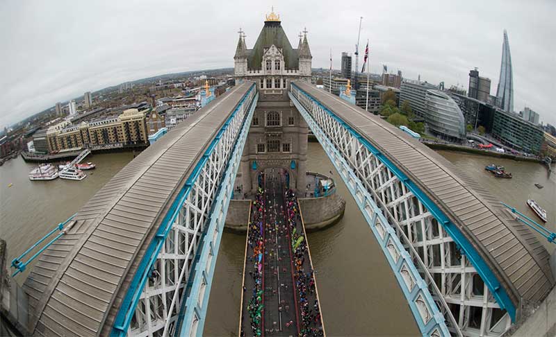 Photo: Bob Martin for Virgin Money London Marathon. Copyright: London Marathon.