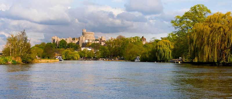 Windsor Castle and the River Thames - photo: Kevin Day on Shutterstock.com